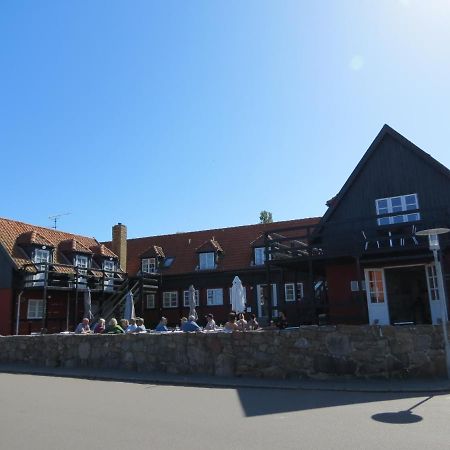 Gudhjem Hostel Exterior photo