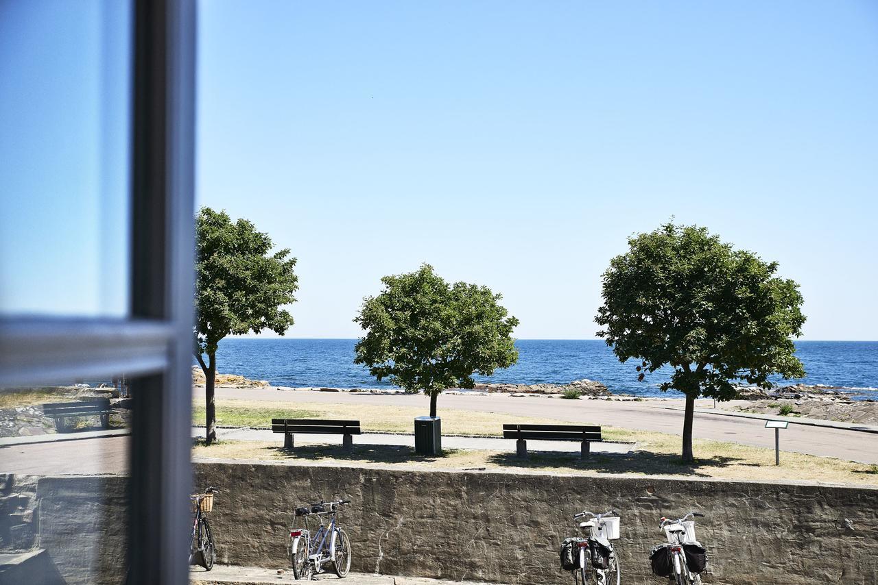Gudhjem Hostel Exterior photo